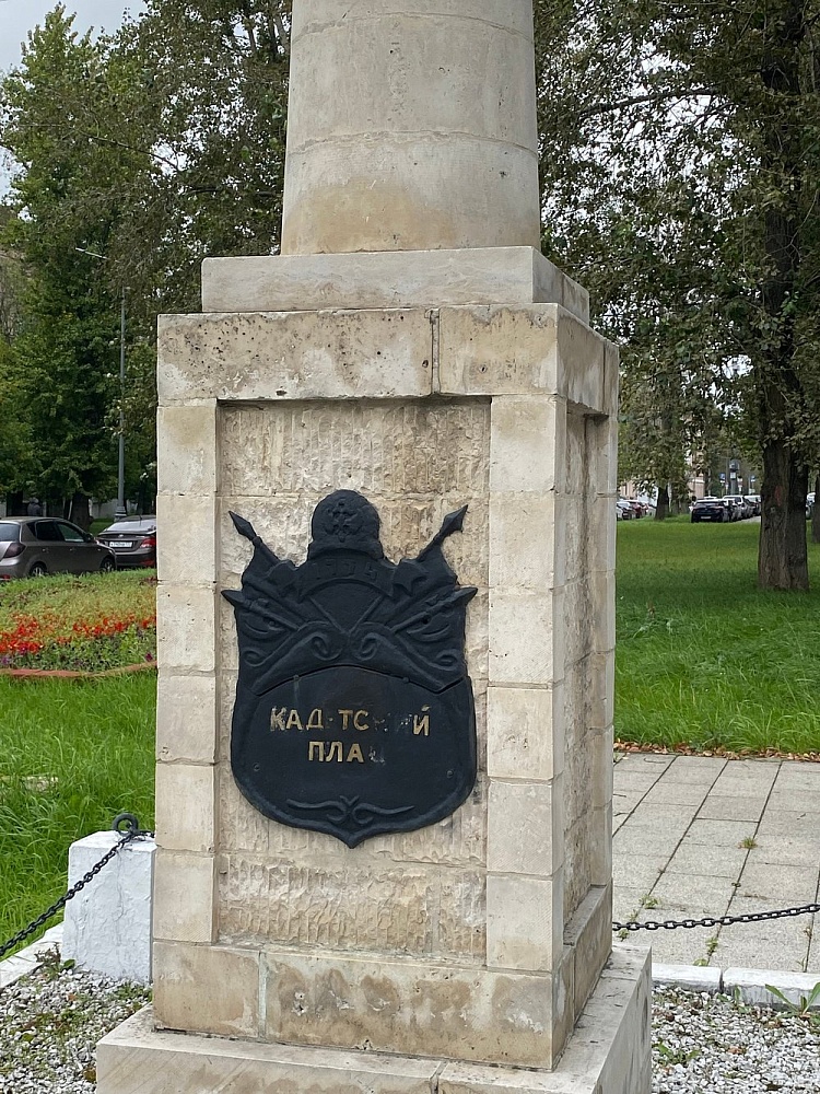 Колонна Кадетский плац - 5