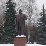Памятник Ленину Лиственничная аллея - 8