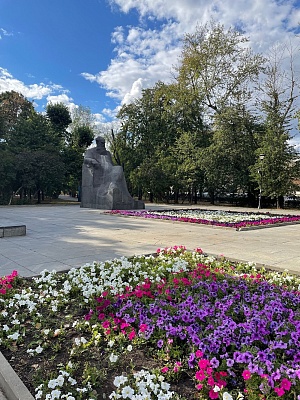 Памятник Л.Н. Толстому Девичьего поля