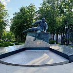 Памятник В.Б. Харламову - 5