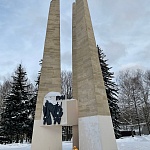 Обелиск в Память о Павших Студентах и Преподавателях МГУ в ВОВ - 4