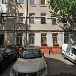 Памятная доска Кара Караеву - 6