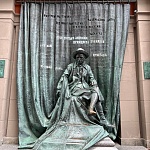 Памятник Е.Б. Вахтангову - 7