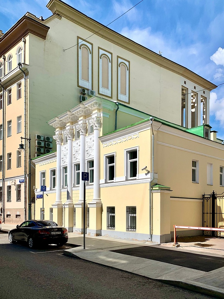 Главный дом городской усадьбы Е. П. Мочаловой — В. Г. Малича - 1
