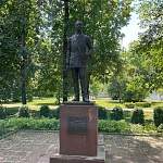 Памятник Н. И. Вавилову - 6