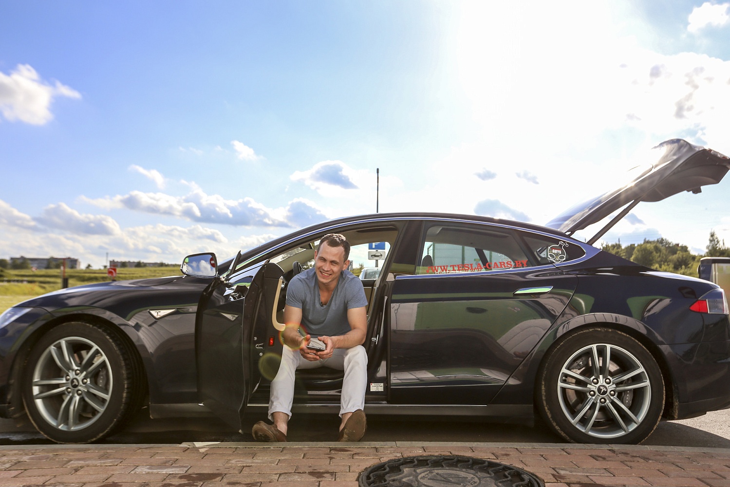 Tesla Connect - 2