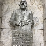 Памятник-бюст К. Т. Солдатенкову - 1