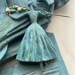 Памятная доска Л.М. Гурченко - 3