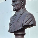 Памятник А.В.Щусеву - 2