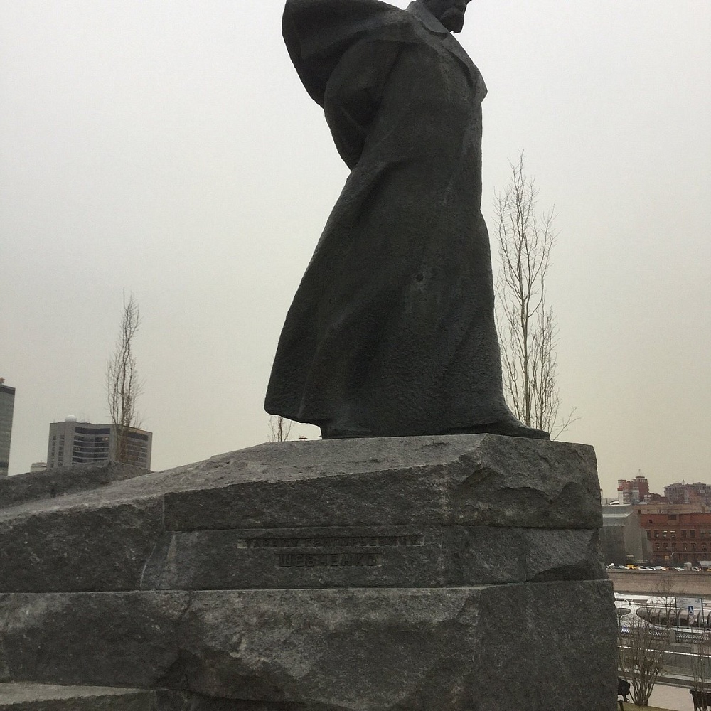 Памятник Тарасу Шевченко - 3