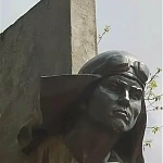 Памятник Герою Советского Союза летчику Евгению Михайлову - 7