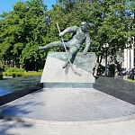 Памятник В.Б. Харламову - 1