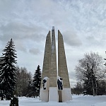 Обелиск в Память о Павших Студентах и Преподавателях МГУ в ВОВ - 2