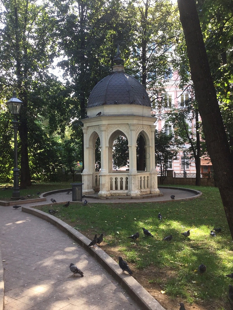 Памятник Низами Гянджеви - 4