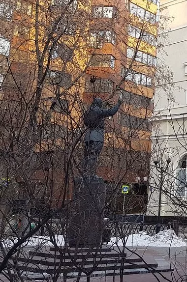 Памятник А.В. Александрову - 4