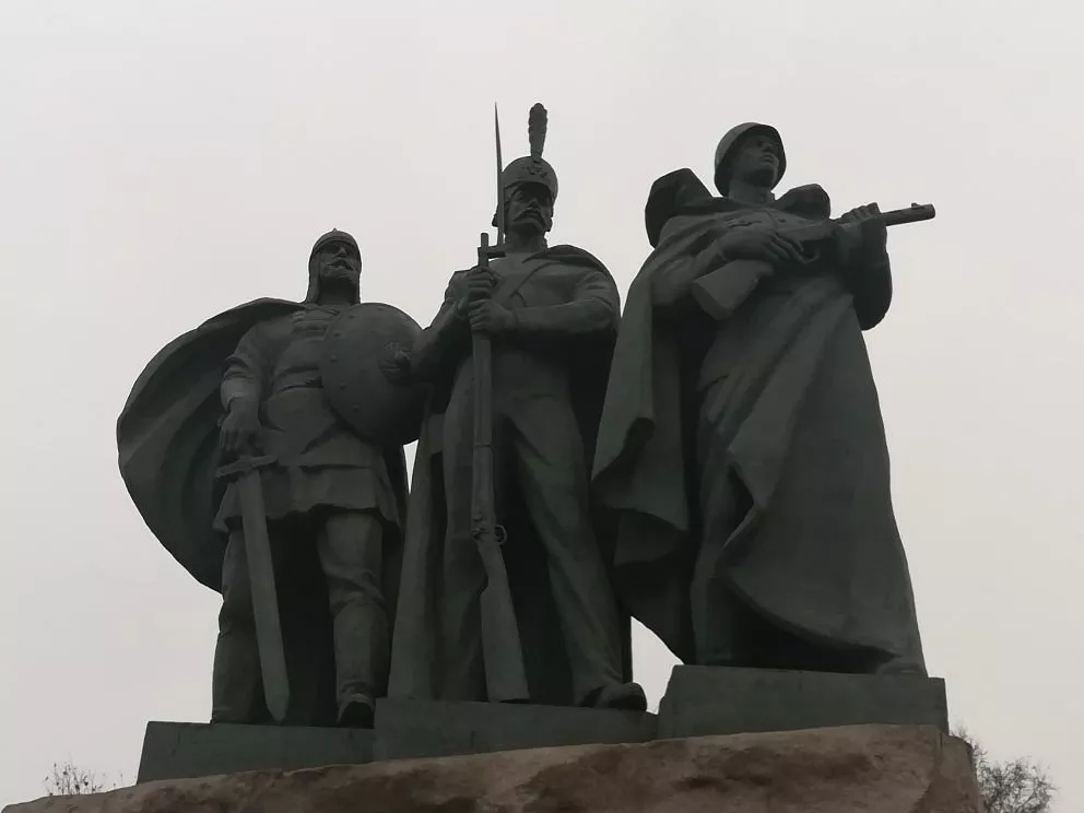 Памятник &quot;Защитникам земли Российской&quot; - 7