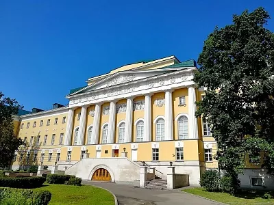 Московский университет на Моховой
