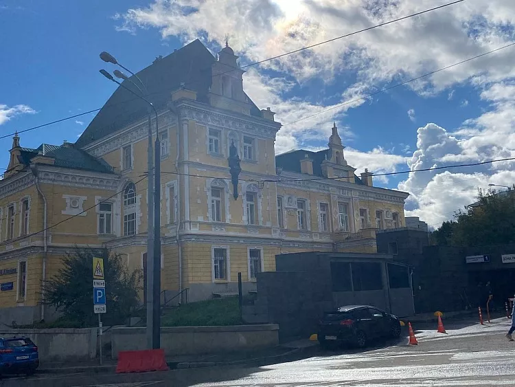 Городская Усадьба Долгоруких - Р.Б. Шен - 2
