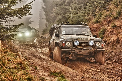 Джип тур на Off Road внедорожнике Джип тур на Off Road внедорожнике